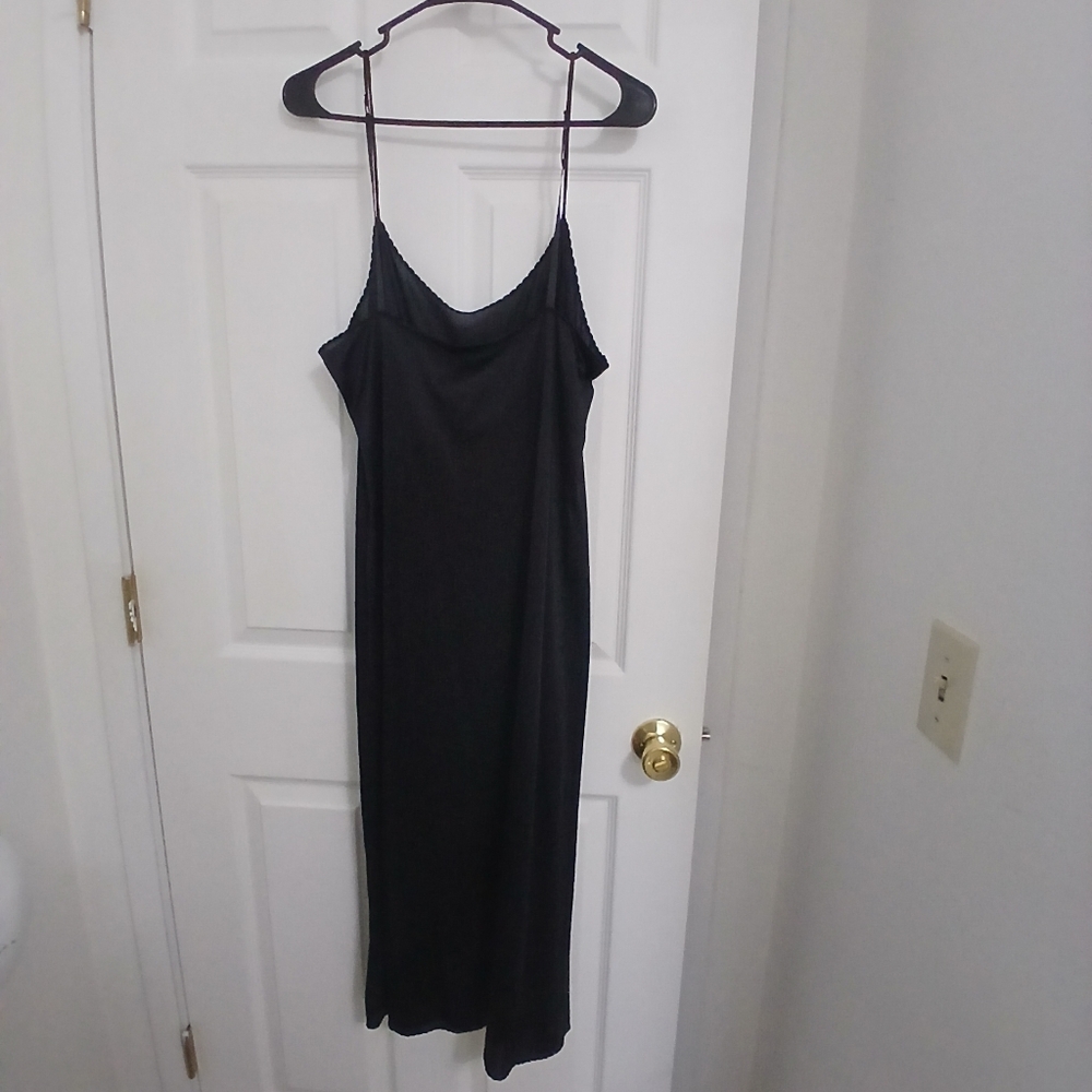 Vassarette Black Full Length Slip